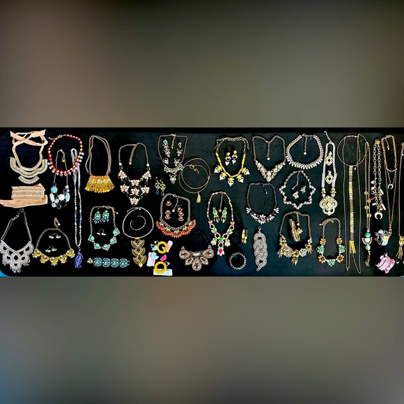 Huge STELLA & DOT collection retails for over $5,000 like new pieces - Picture 1 of 17